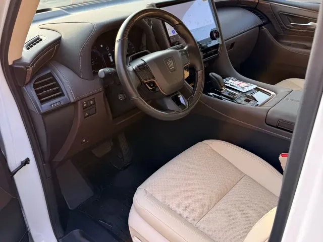 Toyota Vellfire — Фото автомобиля 4
