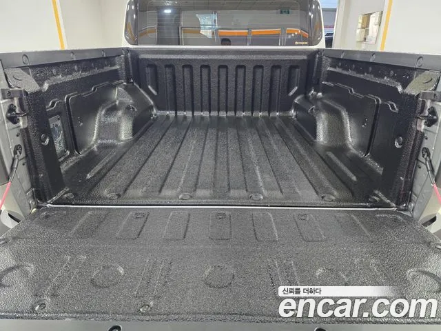 Kia Tasman Tasman 2.5T Бензин 4WD — Фото автомобиля 19