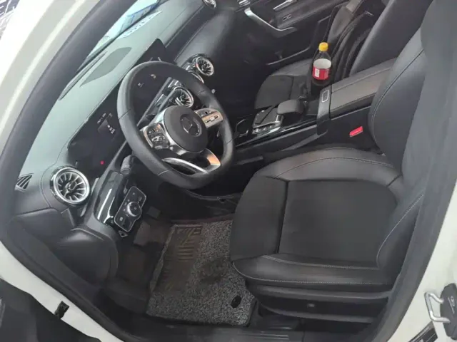 Mercedes-Benz A-Class — Фото автомобиля 14