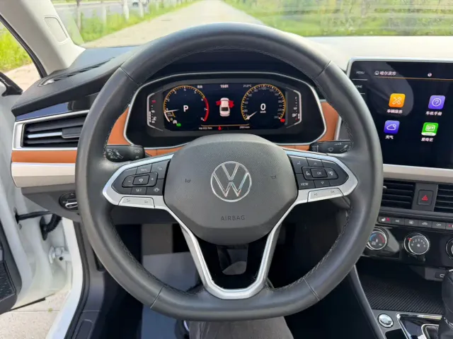 Volkswagen Bora — Фото автомобиля 17