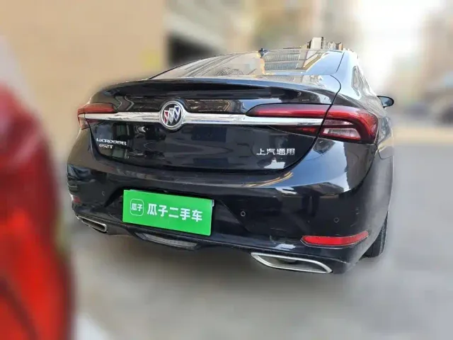 Buick LaCrosse — Фото автомобиля 3