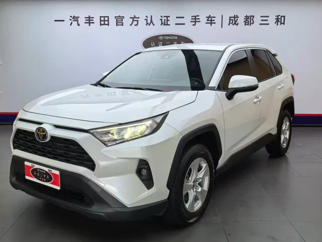 Фотография автомобиля — Toyota RAV4