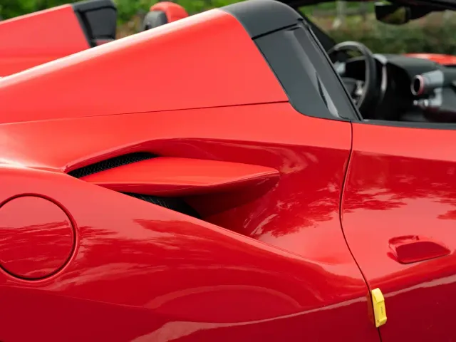 Ferrari F8 — Фото автомобиля 15