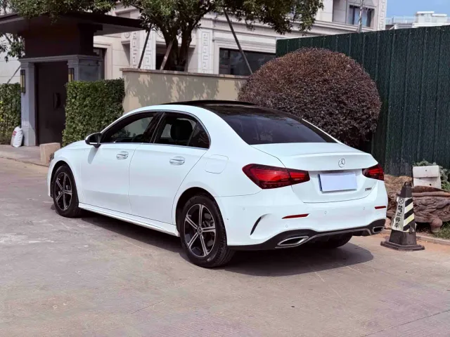 Mercedes-Benz A-Class — Фото автомобиля 11