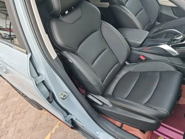 Geely Boyue — Фото автомобиля 24
