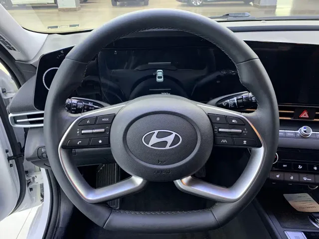 Hyundai Elantra — Фото автомобиля 6