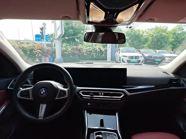 BMW i3 — Фото автомобиля 14