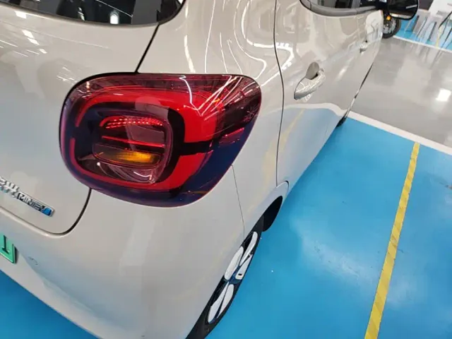 Wuling Hongguang Mini EV — Фото автомобиля 7