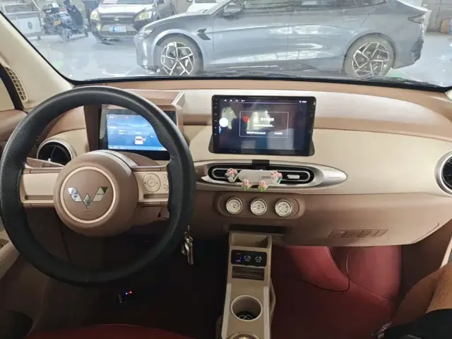 Wuling Hongguang Mini EV — Фото автомобиля 9