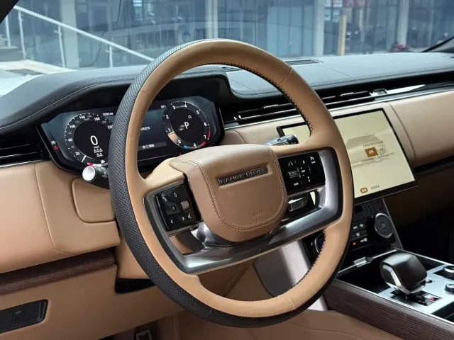 Land Rover Range Rover — Фото автомобиля 4