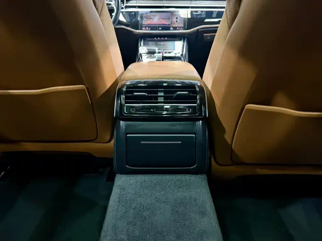 Audi A8 — Фото автомобиля 26