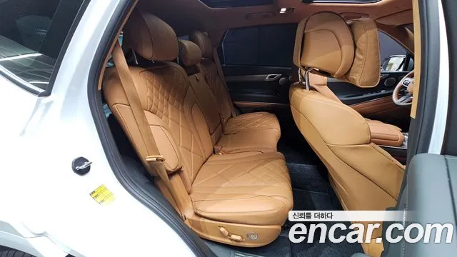 Genesis GV80 — Фото автомобиля 17