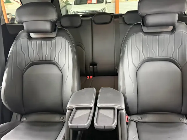 Ford Edge — Фото автомобиля 16