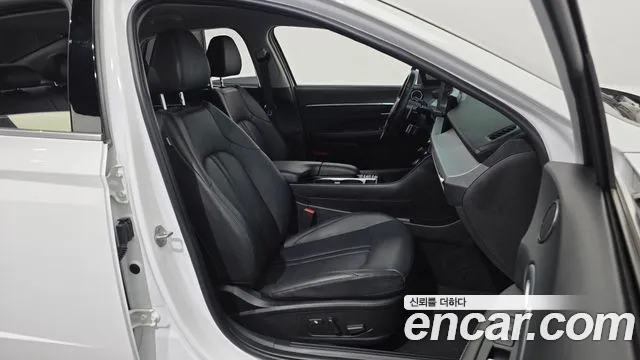 Hyundai Sonata Sonata Edge(DN8) 2.0 LPG(Для проката) — Фото автомобиля 5
