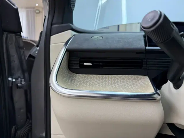 Toyota BoZhi 3X — Фото автомобиля 9