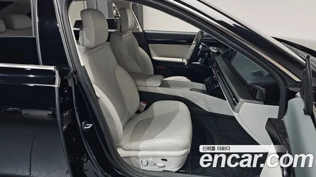 Hyundai Grandeur Grandeur (GN7) 3.5 Бензин 2WD — Фото автомобиля 26