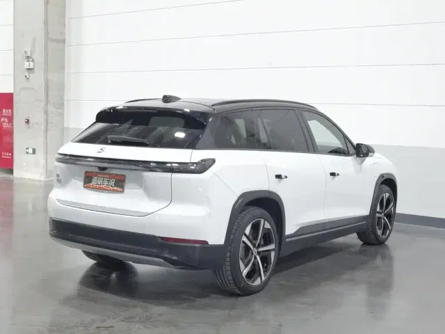 Nio ES7 — Фото автомобиля 2