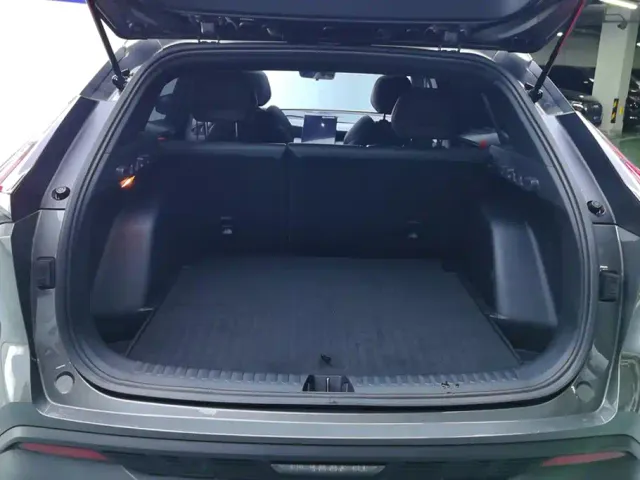Geely Boyue — Фото автомобиля 4