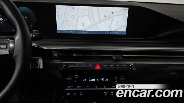 Hyundai Grandeur Grandeur (GN7) 2.5 Бензин 2WD — Фото автомобиля 12
