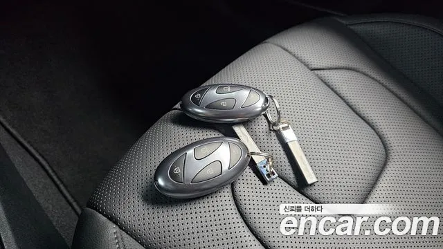 Hyundai AVANTE Новый Avante (CN7) — Фото автомобиля 13