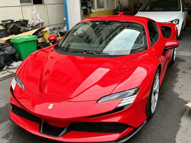 Ferrari SF90 — Фото автомобиля 4