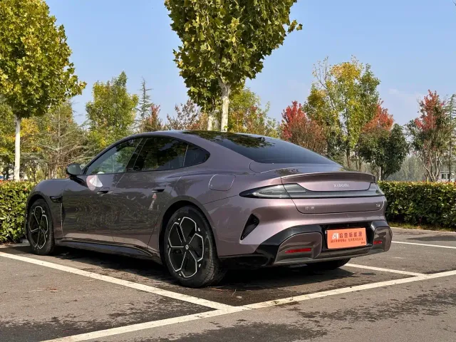 Xiaomi SU7 — Фото автомобиля 19