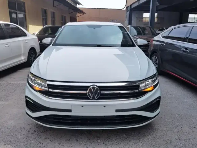 Volkswagen Bora 2023 1.5L Auto Free Ride Limited Edition — Фото автомобиля 2