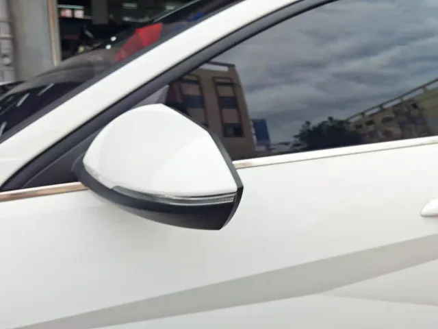 Hyundai Elantra — Фото автомобиля 15