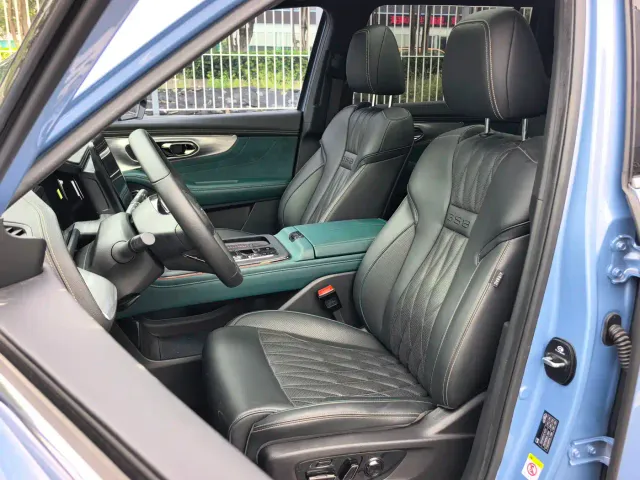 GAC Trumpchi Trumpchi GS8 2022 Dual Engine Series 2.0TM 2WD Premium Edition (7-Seater) — Фото автомобиля 9