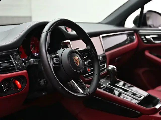 Porsche Macan — Фото автомобиля 14