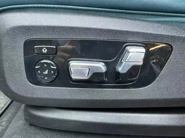 BMW XM — Фото автомобиля 10