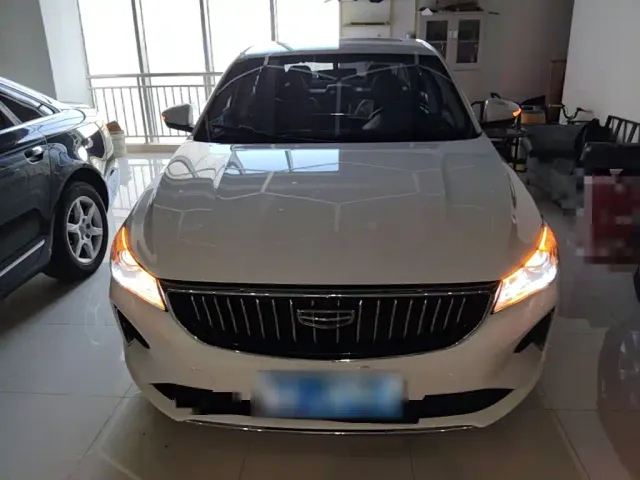 Geely Emgrand — Фото автомобиля 2