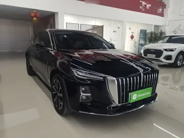Hongqi H5 PHEV — Фото автомобиля 3