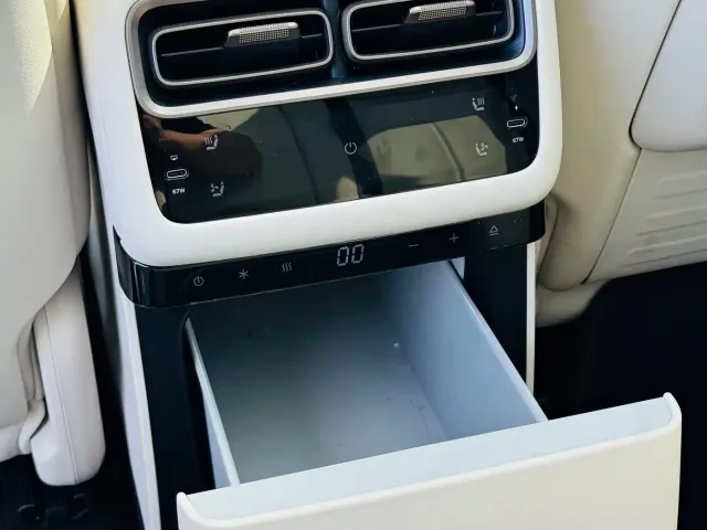 Li Auto i6 — Фото автомобиля 8