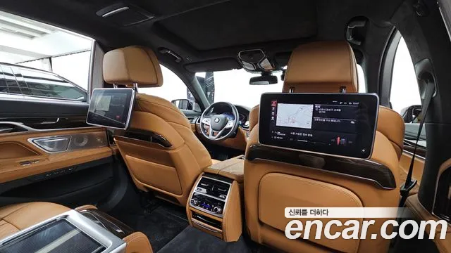BMW 7-Series — Фото автомобиля 15