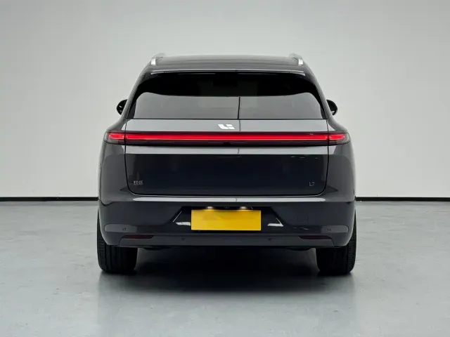 Li Auto L7 — Фото автомобиля 7