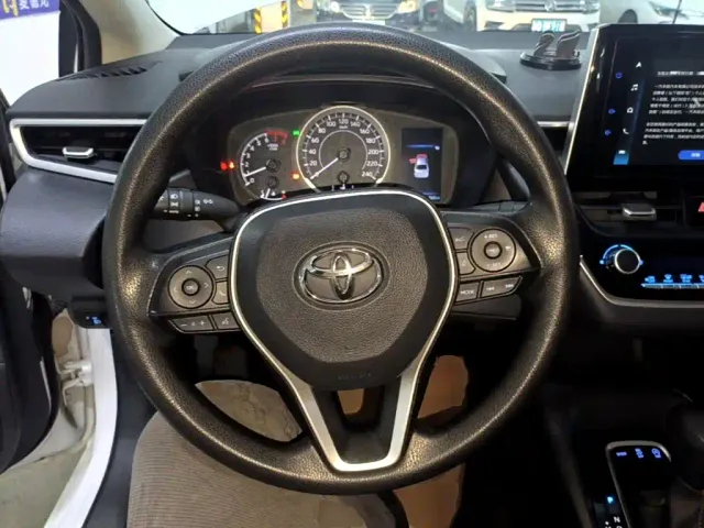 Toyota Corolla — Фото автомобиля 6