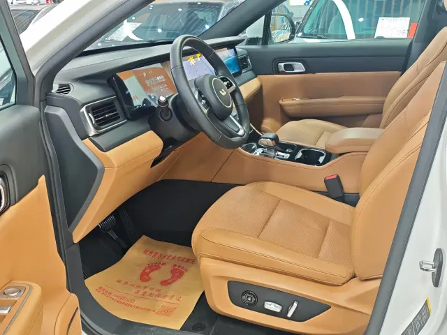 Li Auto ONE — Фото автомобиля 9