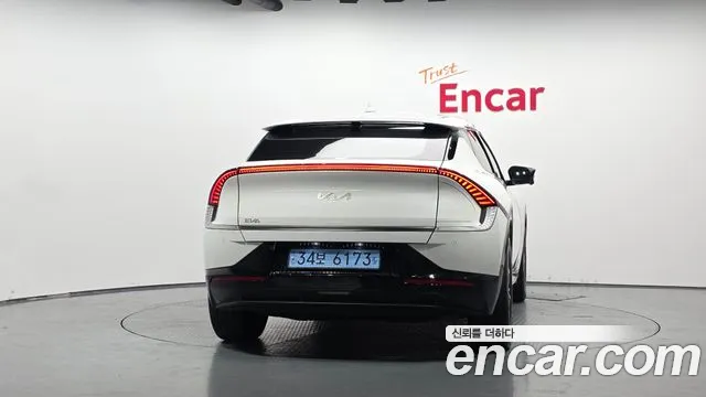 Kia EV6 — Фото автомобиля 4