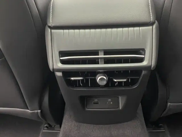 Ford Mondeo — Фото автомобиля 20