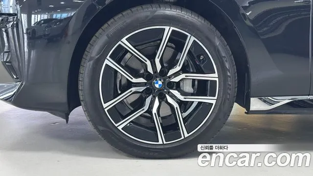 BMW 7 Series G70 — Фото автомобиля 5