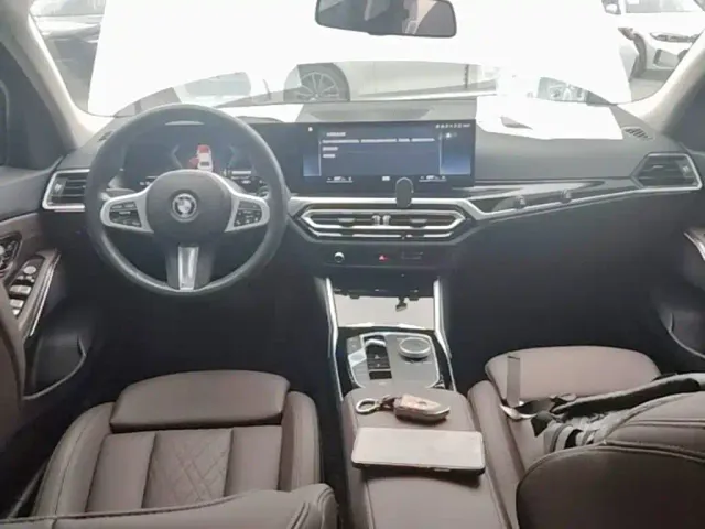 BMW i3 — Фото автомобиля 9