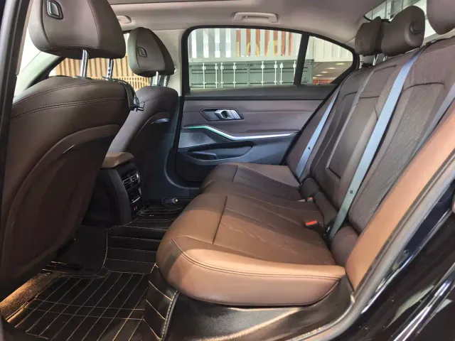 BMW i3 — Фото автомобиля 12