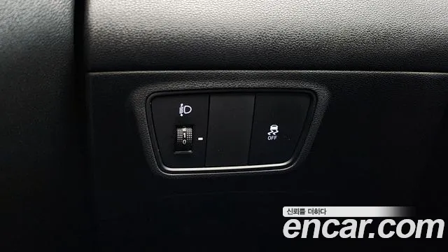 Hyundai Tucson Tucson (NX4) Дизель 2.0 2WD — Фото автомобиля 27