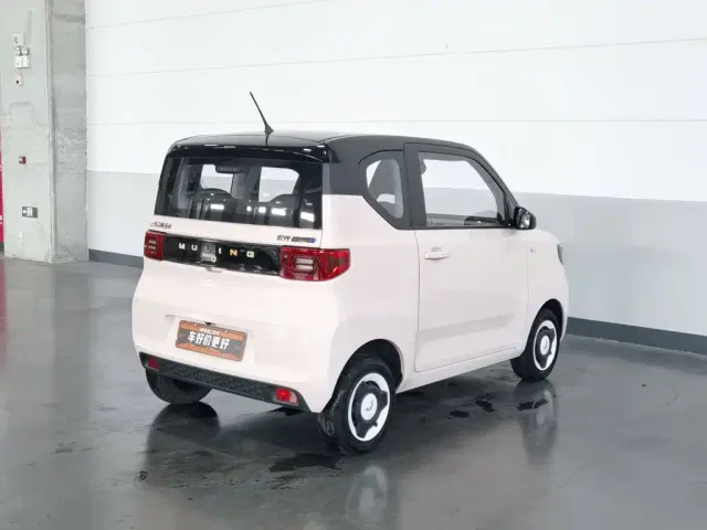 Wuling Hongguang Mini EV — Фото автомобиля 2