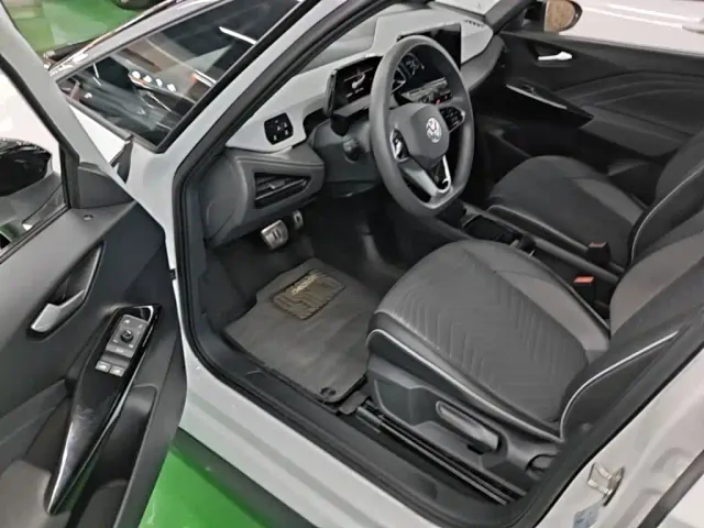 Volkswagen ID.3 — Фото автомобиля 15
