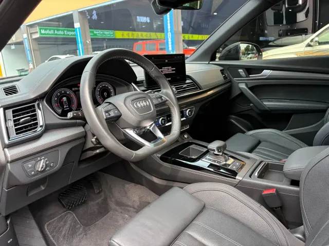 Audi Q5L — Фото автомобиля 4