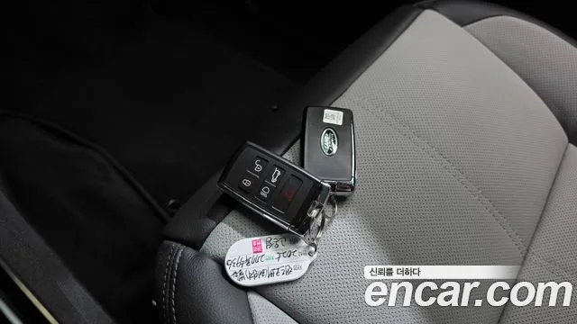 Land Rover Range Rover Velar — Фото автомобиля 22