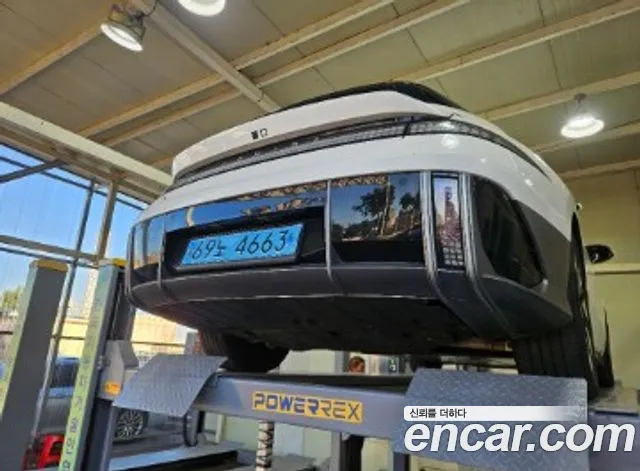 Hyundai Ioniq 6 — Фото автомобиля 2