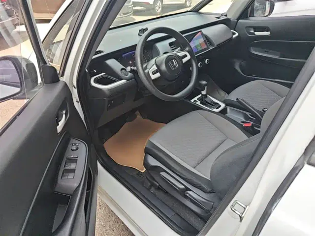 Honda Fit — Фото автомобиля 15